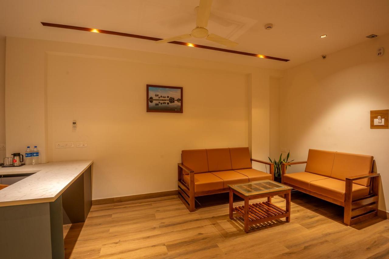 Hotel Stay Bella Кожикоде Экстерьер фото