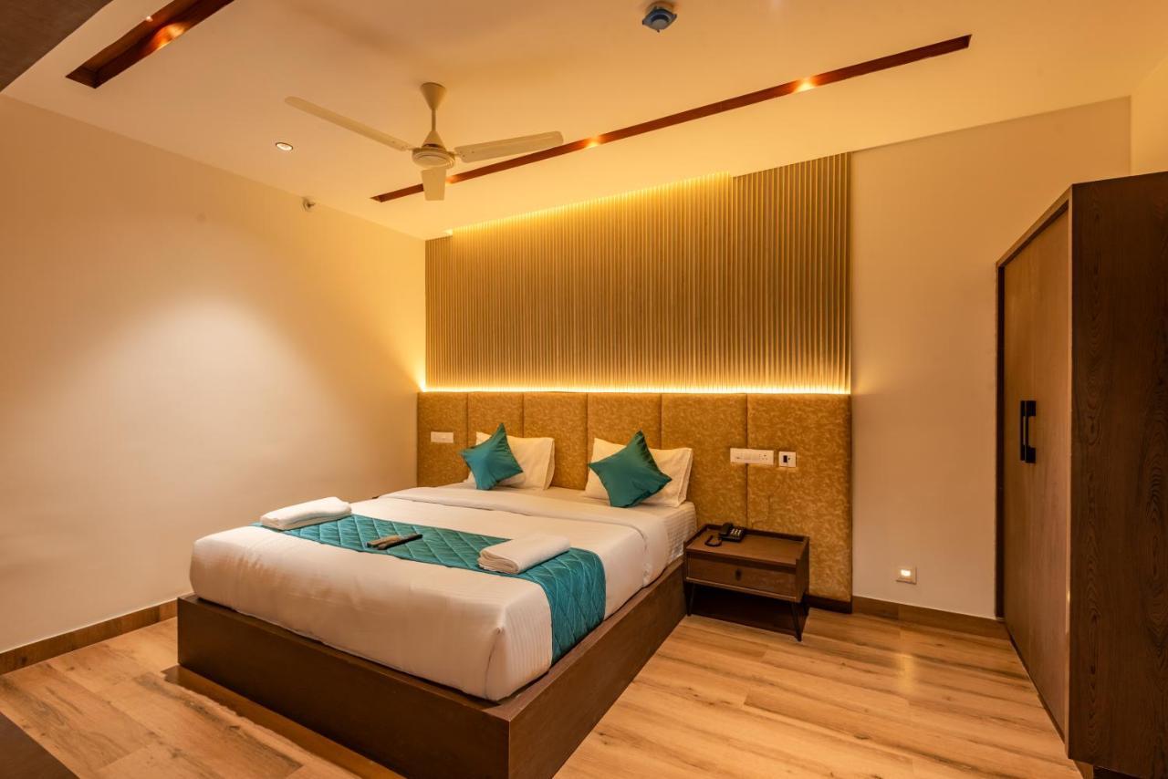 Hotel Stay Bella Кожикоде Экстерьер фото