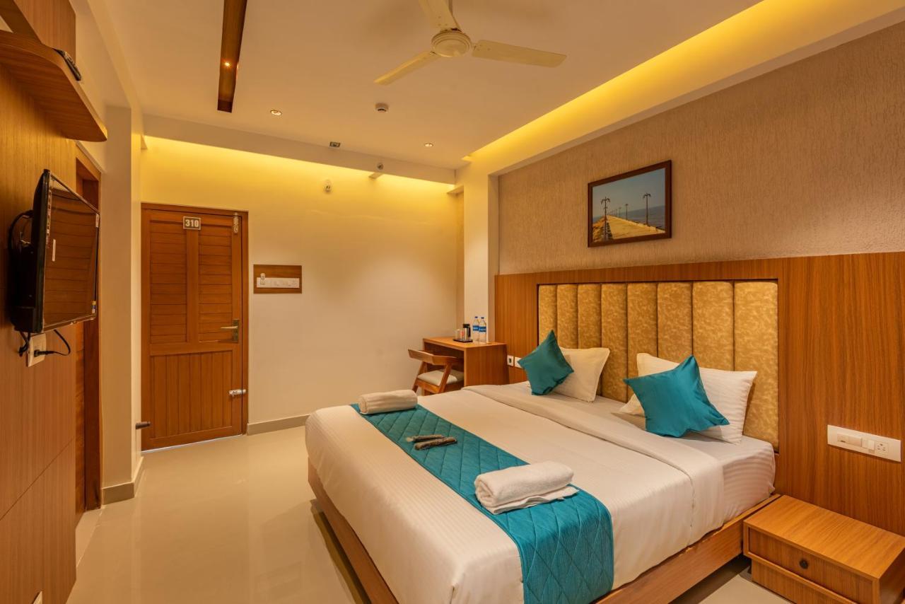 Hotel Stay Bella Кожикоде Экстерьер фото